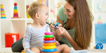 Βασικές συμβουλές για την επιλογή babysitter