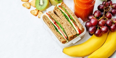 How many meals should an infant have in a day? 